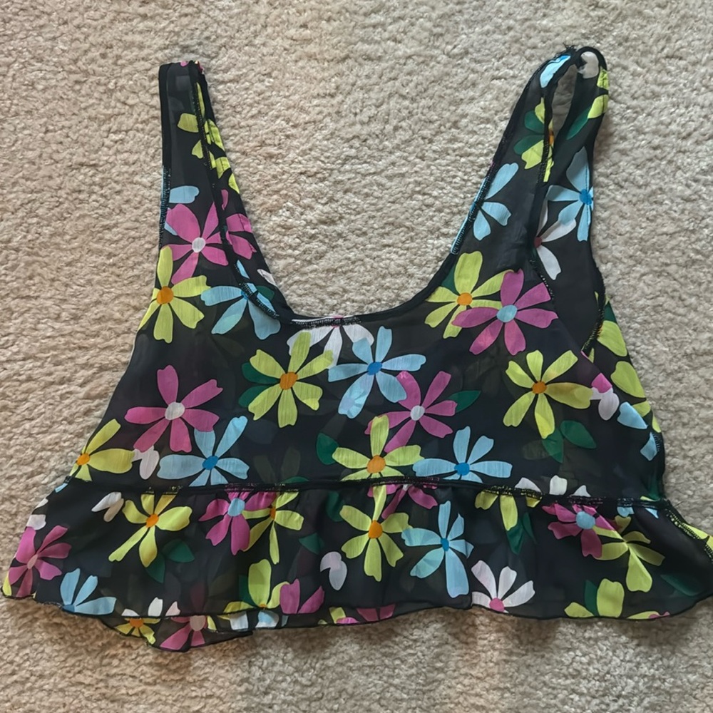 Flouncy Hurley Top